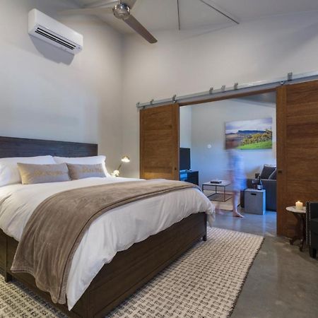 Bed And Barrel At Stonehouse Cellars Bed & Breakfast Clearlake Oaks Luaran gambar
