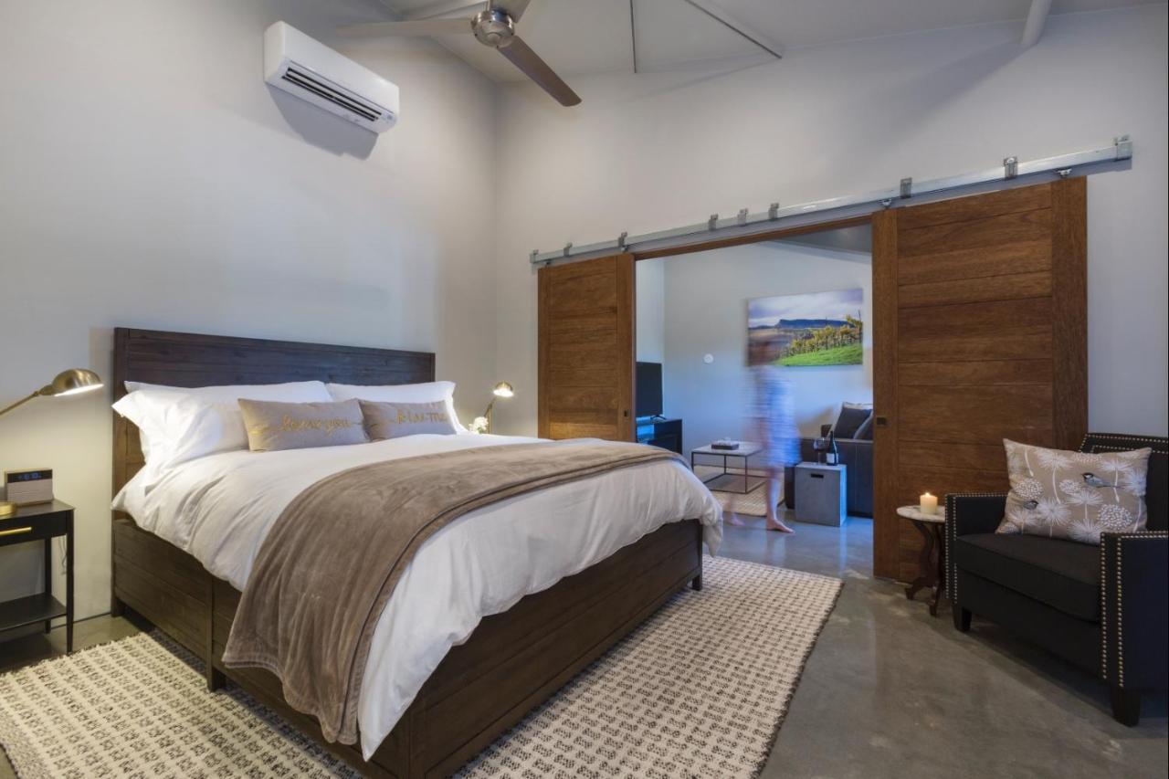 Bed And Barrel At Stonehouse Cellars Bed & Breakfast Clearlake Oaks Luaran gambar